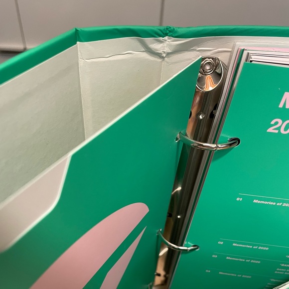 BTS memories 2020 dvd set - Picture 3 of 5